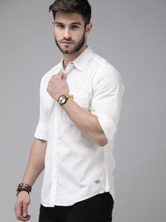 Men White Classic Regular Fit Cotton Casual Shirt