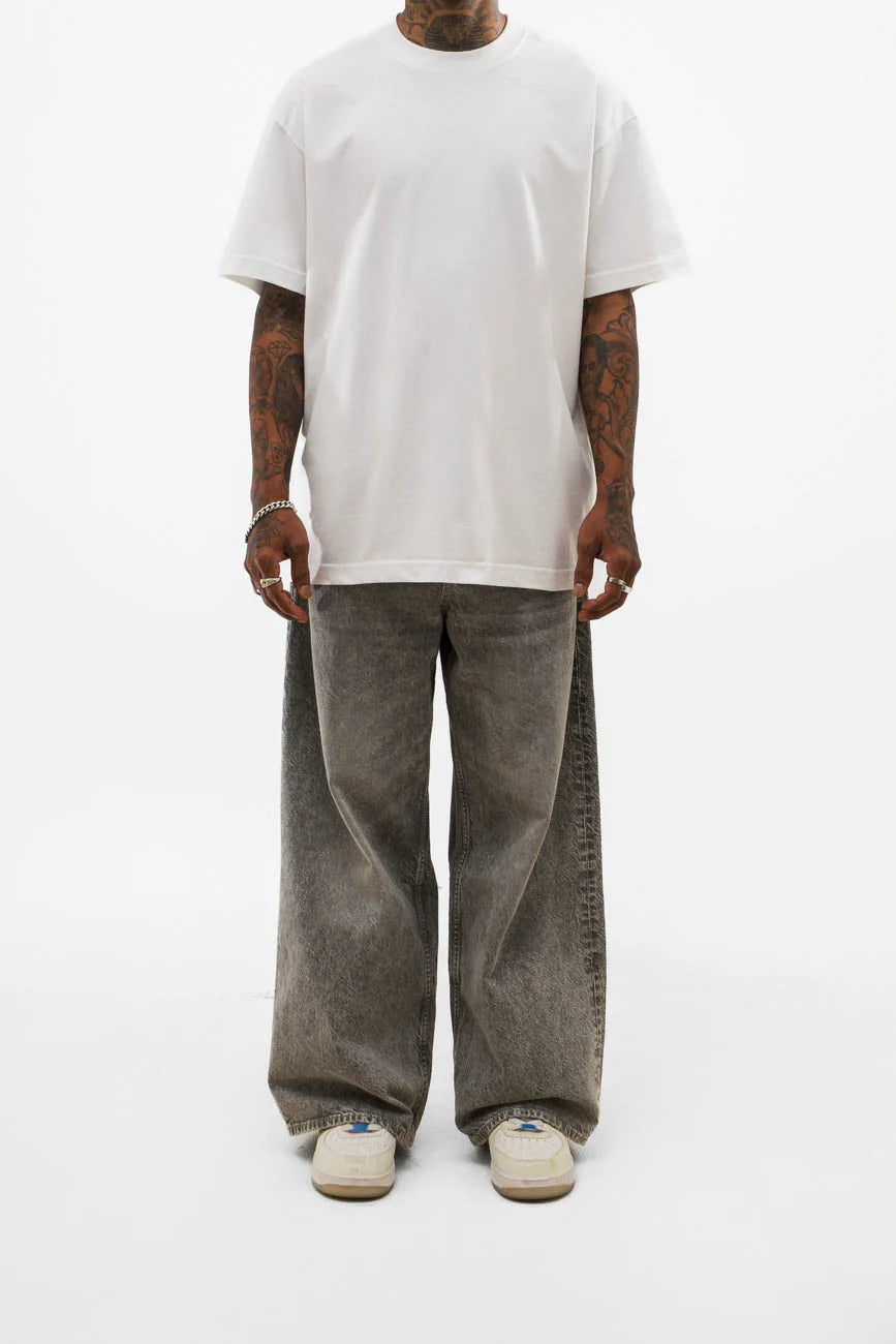 UM Core // Crisp White